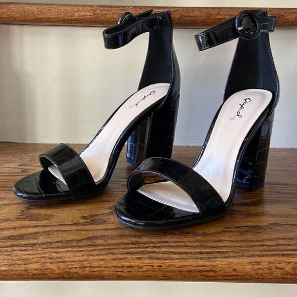 NEW! Black Croc Chunky Heel Size 9 - Picture 5 of 7